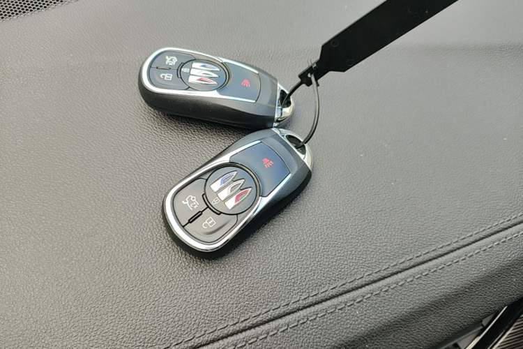 Used Buick Regal 2024 Revised 25T Ultra-Comfort Edition Vehicle Key