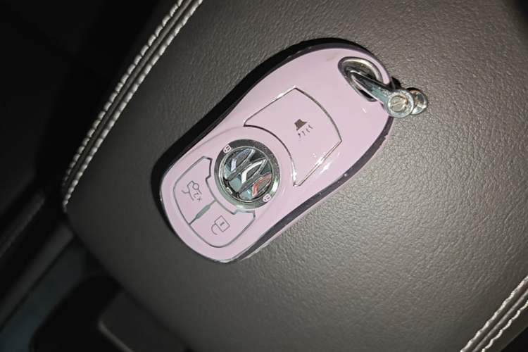 Used Buick Regal 2024 25T Deluxe Edition Vehicle Key