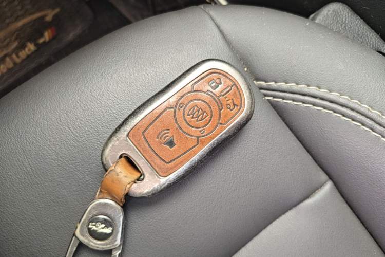 Used Buick Regal 2024 25T Deluxe Edition Vehicle Key
