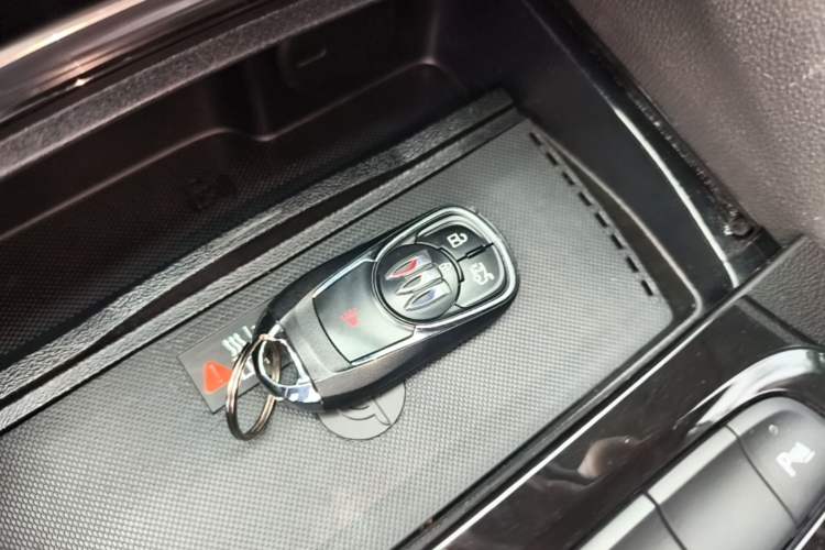 Used Buick Regal 2024 28T Luxury Edition Vehicle Key