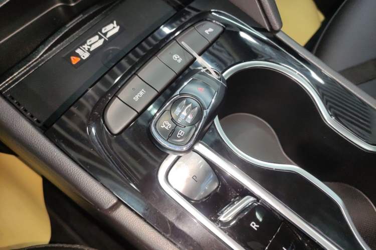 Used Buick Regal 2024 25T Deluxe Edition Vehicle Key