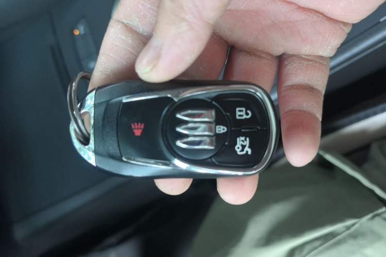 Used Buick Regal 2024 28T Luxury Edition Vehicle Key