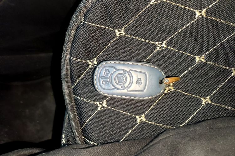 Used Buick Regal 2024 25T Deluxe Edition Vehicle Key