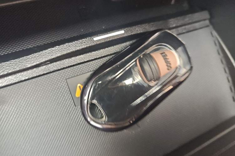 Used Buick Regal 2024 28T Luxury Edition Vehicle Key