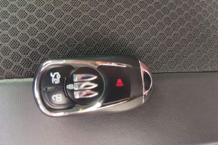 Used Buick Regal 2024 25T Deluxe Edition Vehicle Key