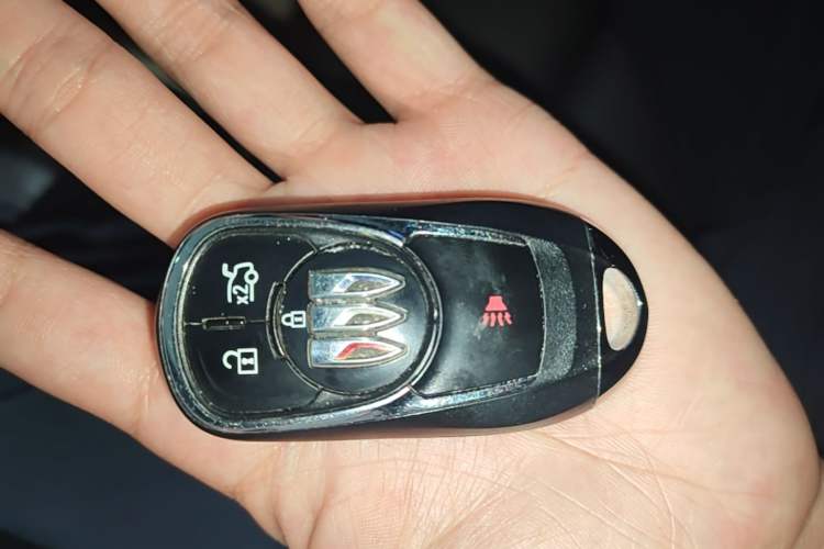 Used Buick Regal 2024 25T Deluxe Edition Vehicle Key