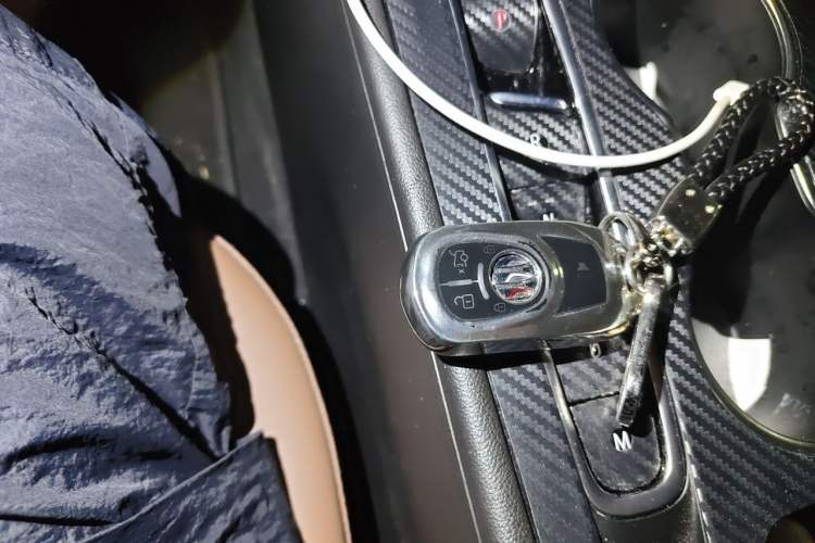 Used Buick Regal 2024 28T Luxury Edition Vehicle Key