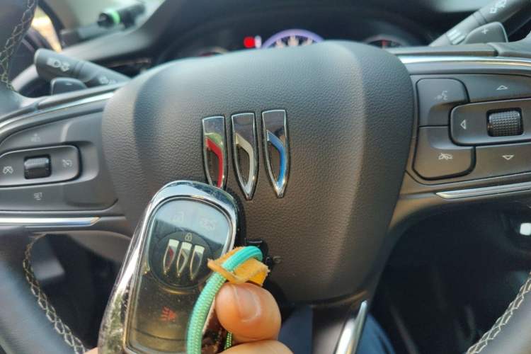 Used Buick Regal 2024 28T Luxury Edition Vehicle Key