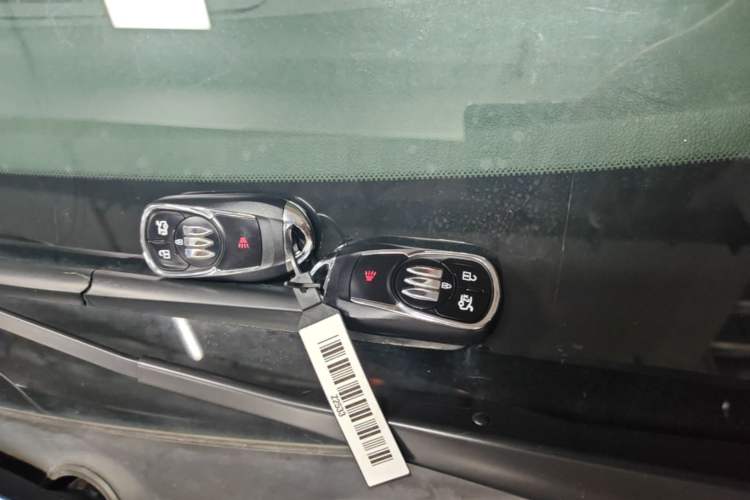 Used Buick Regal 2024 28T Luxury Edition Vehicle Key