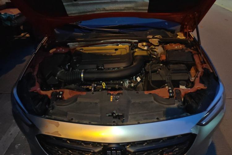 Used Buick Regal 2024 28T Luxury Edition Engine Bay