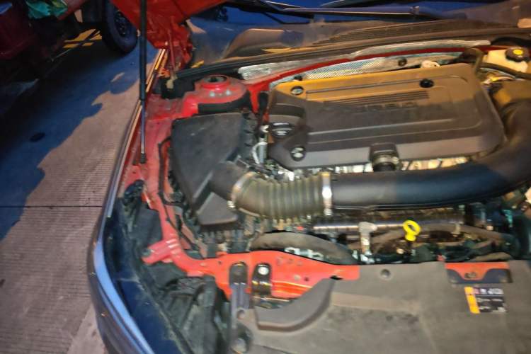Used Buick Regal 2024 28T Luxury Edition Engine Bay Right