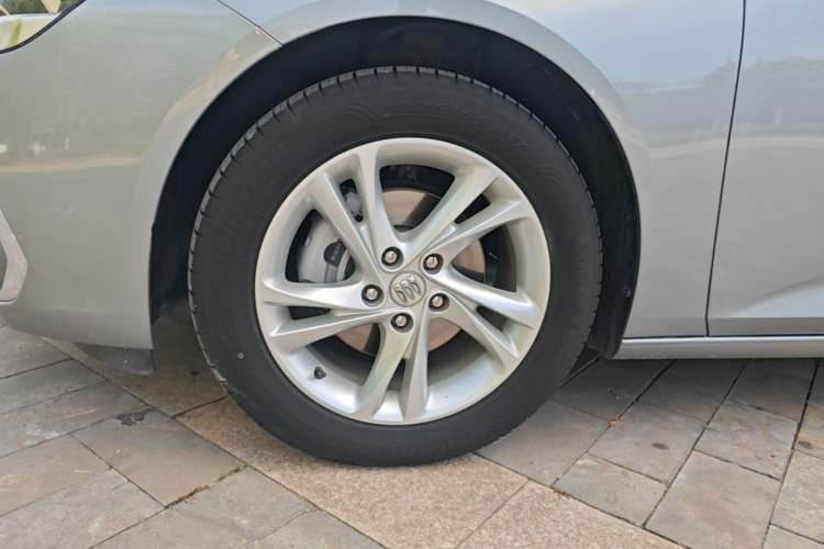 Used Buick Regal 2024 25T Deluxe Edition Left Front Wheel Hub