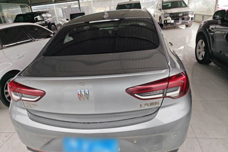 Used Buick Regal 2024 25T Deluxe Edition Rear