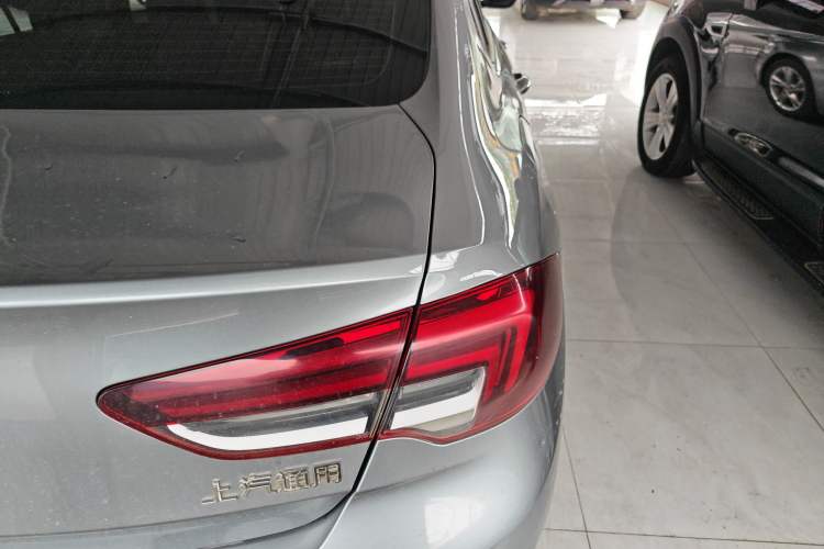 Used Buick Regal 2024 25T Deluxe Edition Right Rear Taillight