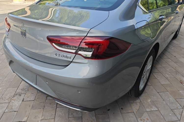 Used Buick Regal 2024 25T Deluxe Edition Right Rear Taillight