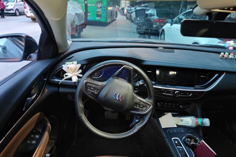 Used Buick Regal 2024 28T Luxury Edition Steering Wheel