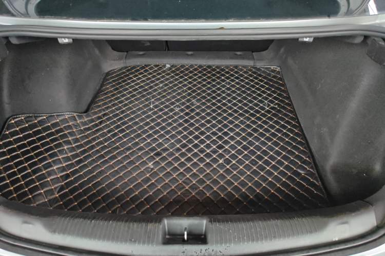Used Buick Regal 2024 25T Deluxe Edition Trunk