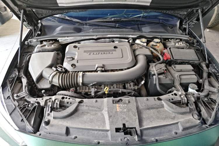 Used Buick Regal 2024 28T Luxury Edition Engine Bay