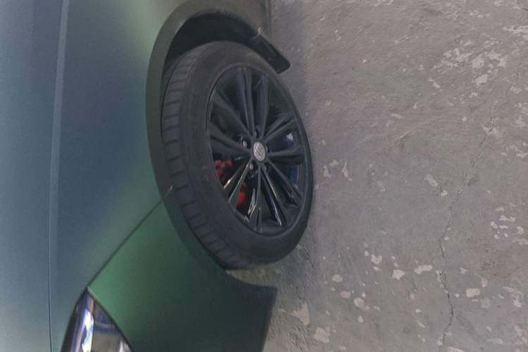 Used Buick Regal 2024 28T Luxury Edition Left Front Wheel Hub