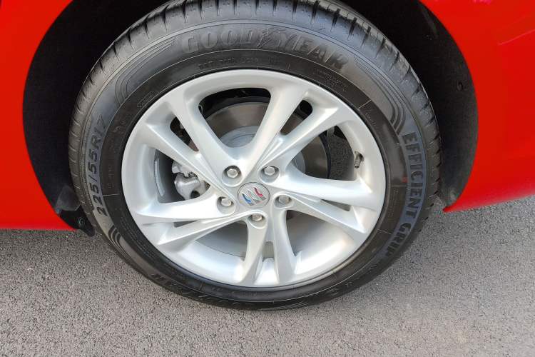 Used Buick Regal 2024 25T Deluxe Edition Exterior 4