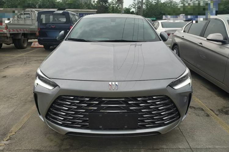 Used Buick Regal 2024 25T Deluxe Edition Front