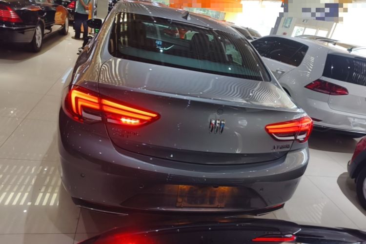 Used Buick Regal 2024 25T Deluxe Edition Rear
