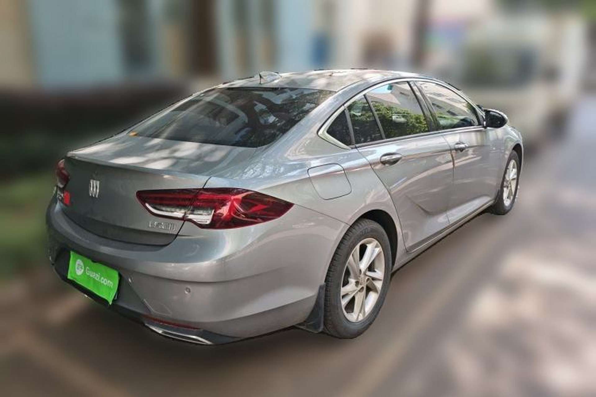 Used Buick Regal 2024 25T Deluxe Edition Rear Right 45 Deg