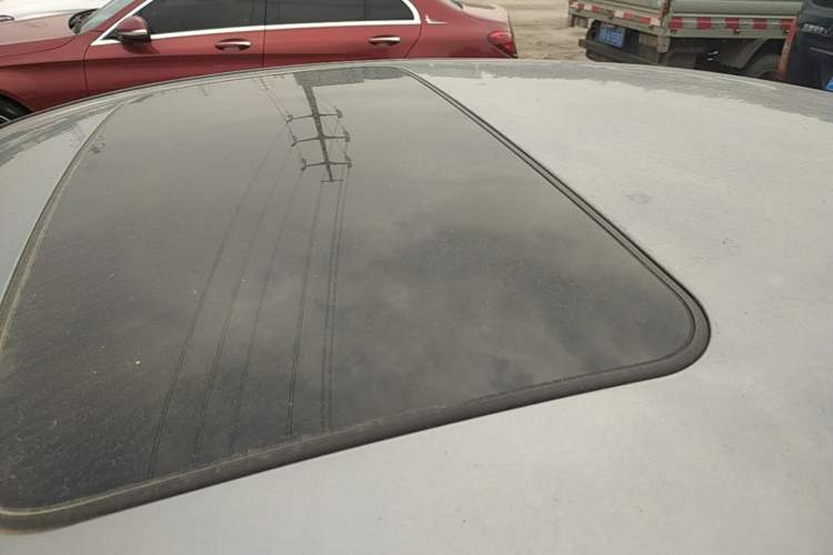 Used Buick Regal 2024 25T Deluxe Edition Roof