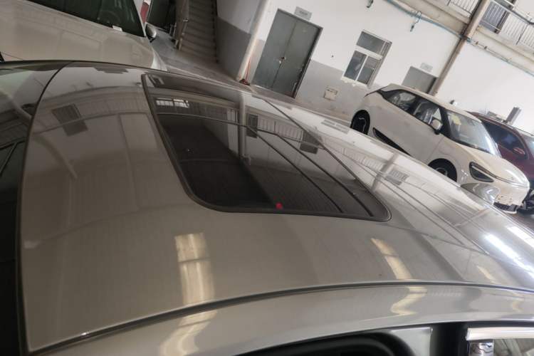 Used Buick Regal 2024 25T Deluxe Edition Roof