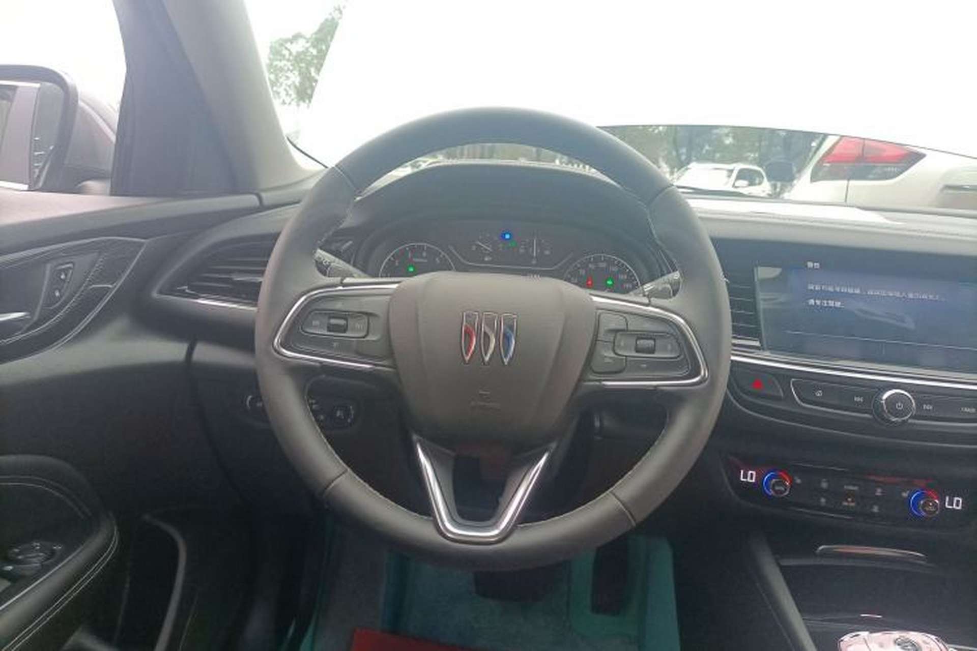 Used Buick Regal 2024 25T Deluxe Edition Steering Wheel