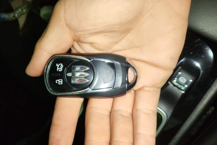 Used Buick Regal 2024 25T Deluxe Edition Vehicle Key