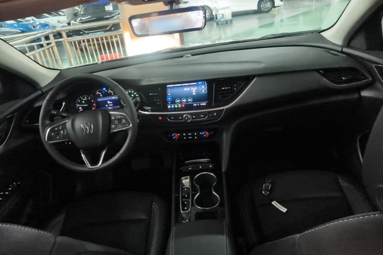 Used Buick Regal 2024 25T Deluxe Edition Center Console