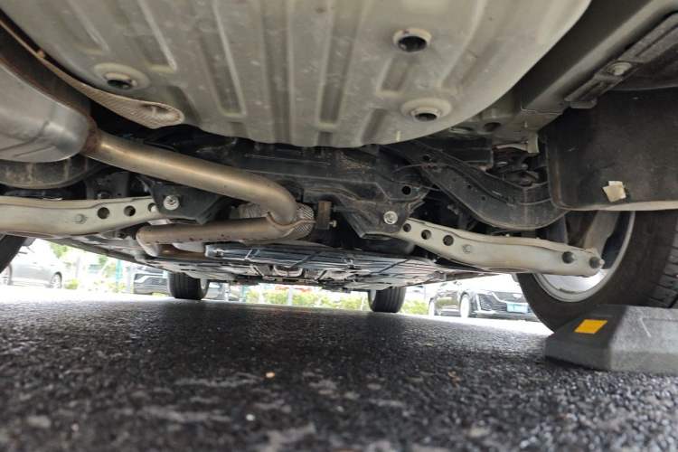 Used Buick Regal 2024 25T Deluxe Edition Chassis Rear