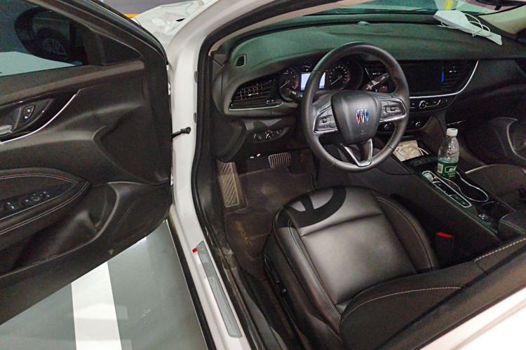 Used Buick Regal 2024 Revised 25T Ultra-Comfort Edition Driver Seat