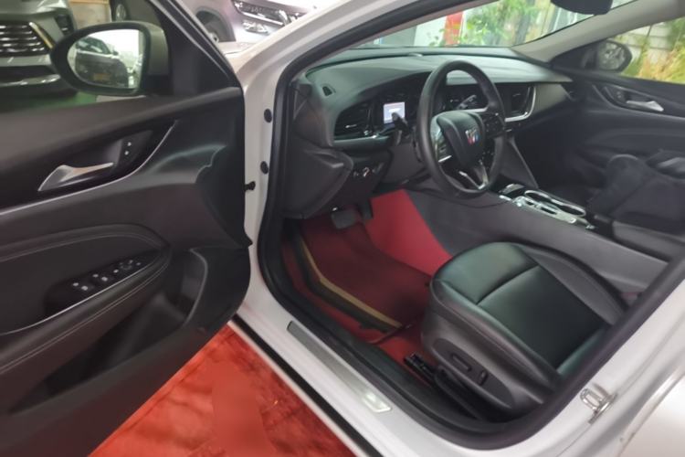 Used Buick Regal 2024 Revised 25T Ultra-Comfort Edition Driver Seat
