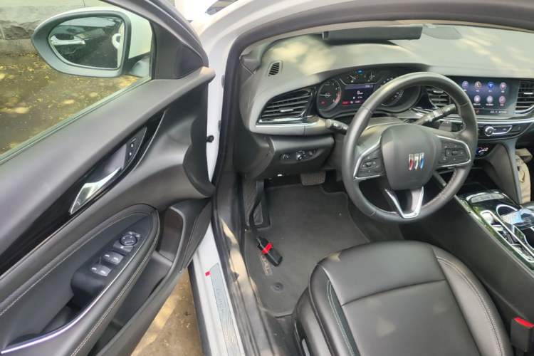 Used Buick Regal 2024 Revised 25T Ultra-Comfort Edition Driver Seat