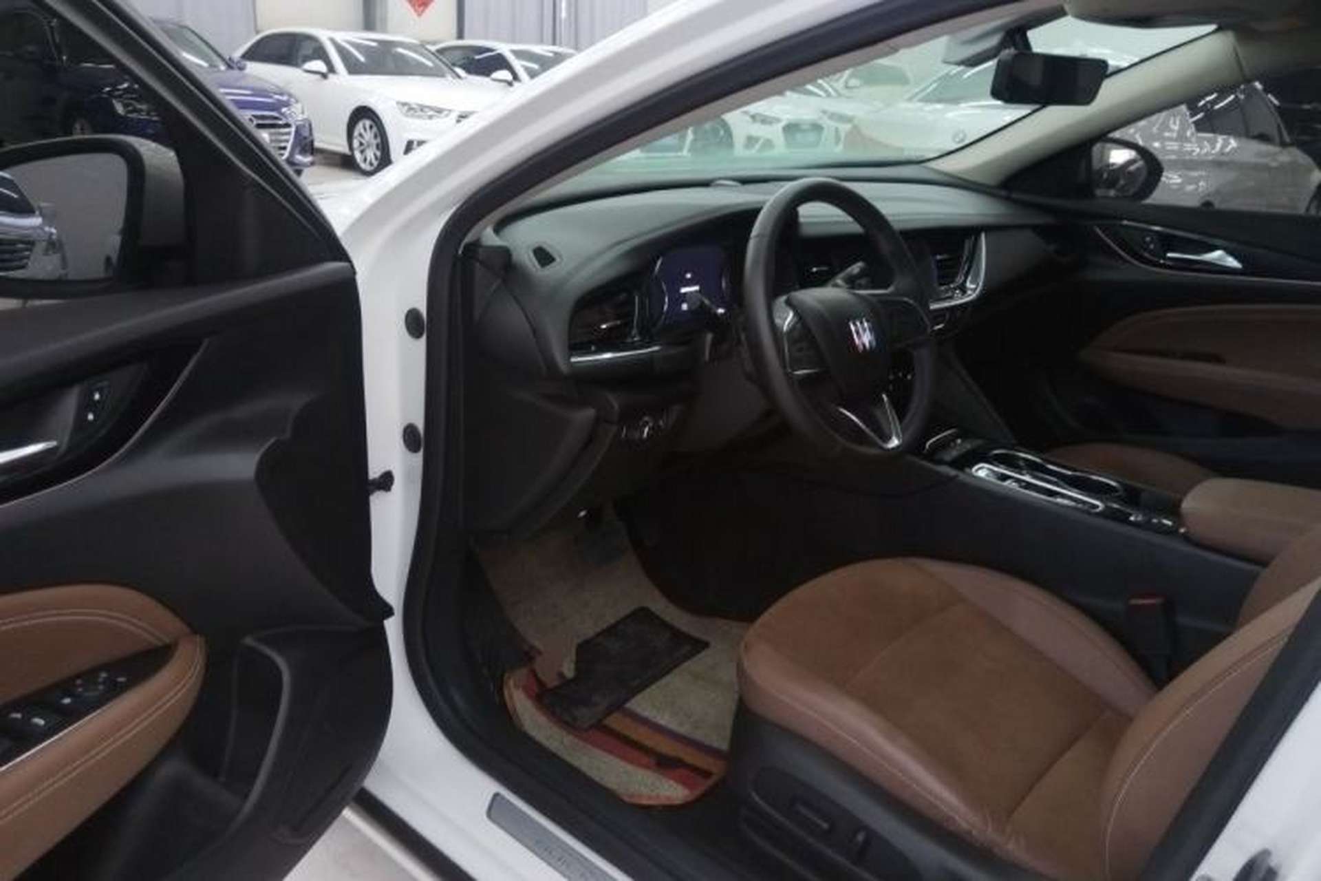 Used Buick Regal 2024 28T Luxury Edition Driver Seat