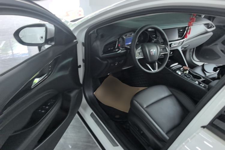 Used Buick Regal 2024 25T Deluxe Edition Driver Seat