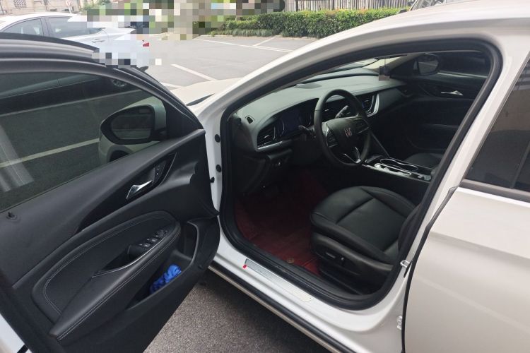 Used Buick Regal 2024 28T Luxury Edition Driver Seat