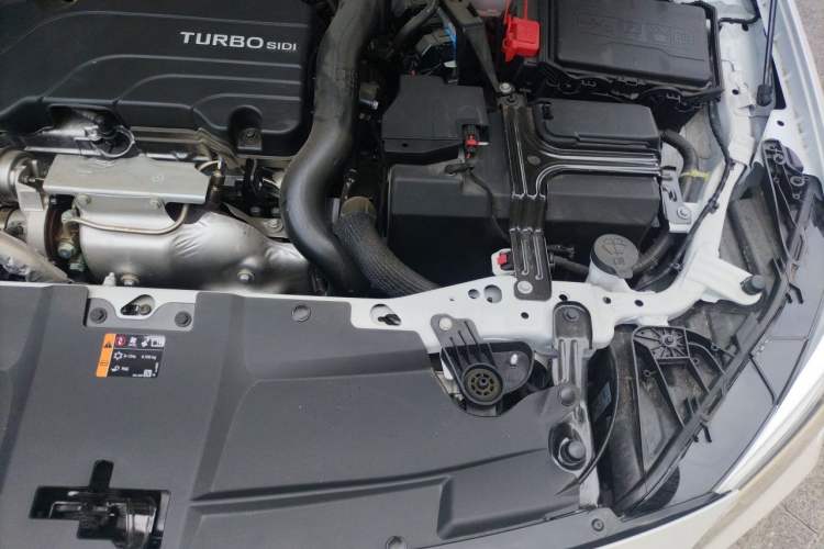 Used Buick Regal 2024 Revised 25T Ultra-Comfort Edition Engine Bay Left