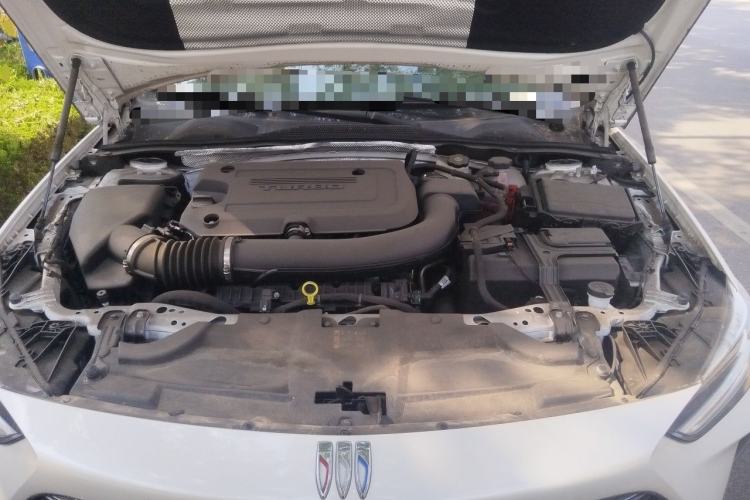 Used Buick Regal 2024 28T Luxury Edition Engine Bay