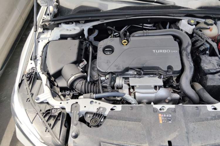 Used Buick Regal 2024 25T Deluxe Edition Engine Bay Right