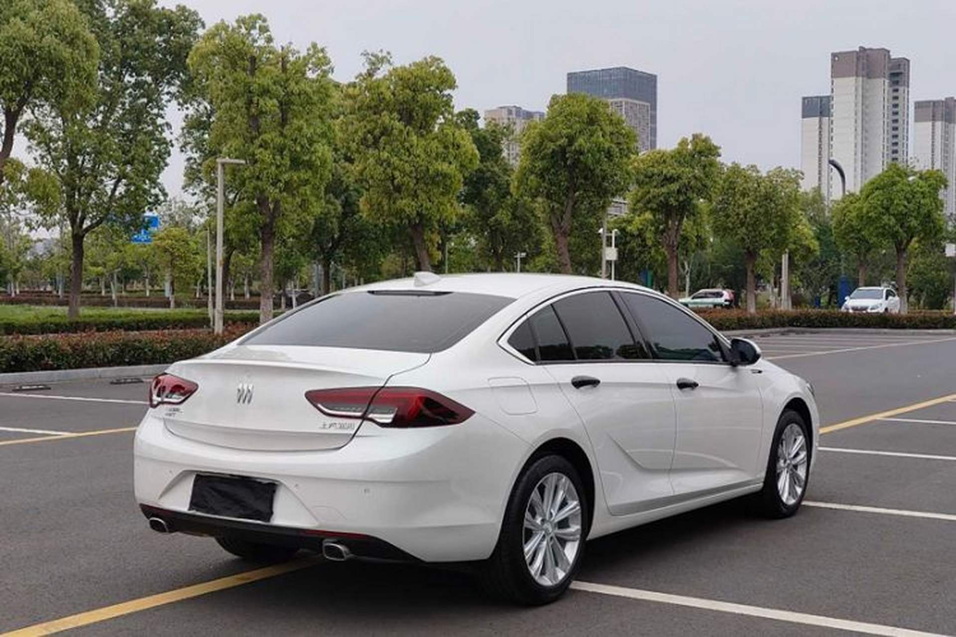 Used Buick Regal 2024 28T Luxury Edition Exterior 1