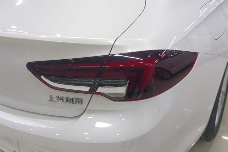 Used Buick Regal 2024 25T Deluxe Edition Exterior 3