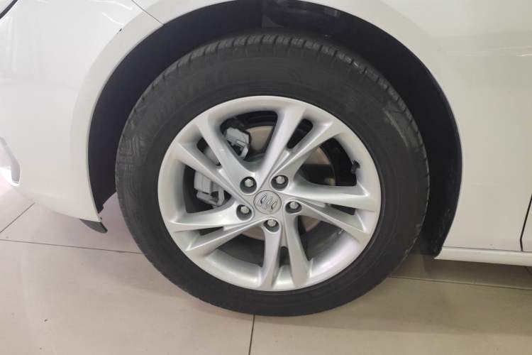 Used Buick Regal 2024 25T Deluxe Edition Exterior 4
