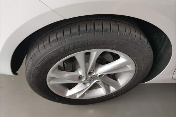 Used Buick Regal 2024 25T Deluxe Edition Exterior 5