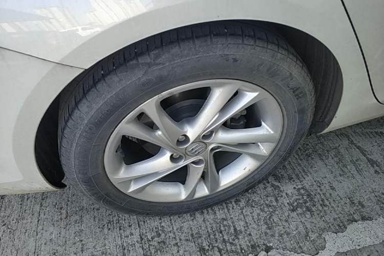 Used Buick Regal 2024 25T Deluxe Edition Exterior 5