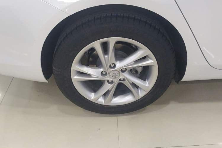 Used Buick Regal 2024 25T Deluxe Edition Exterior 5