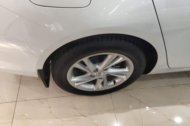 Used Buick Regal 2024 25T Deluxe Edition Exterior 8