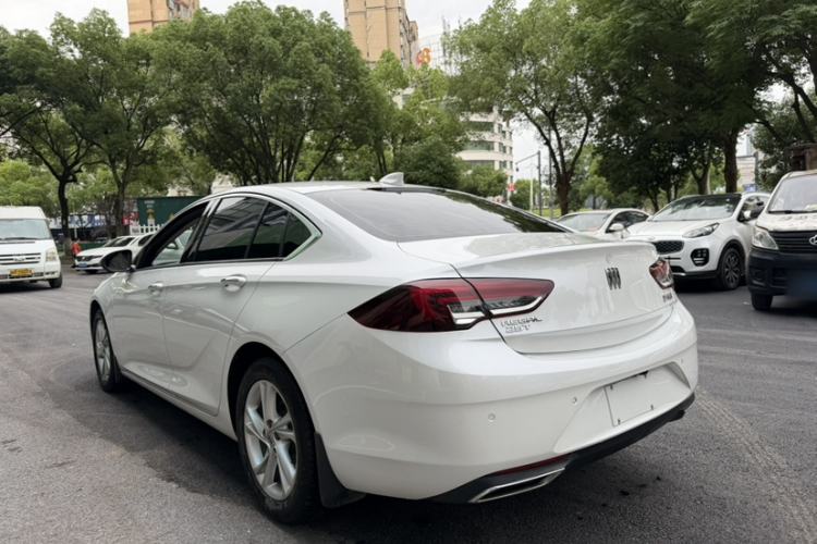 Used Buick Regal 2024 25T Deluxe Edition Exterior 9